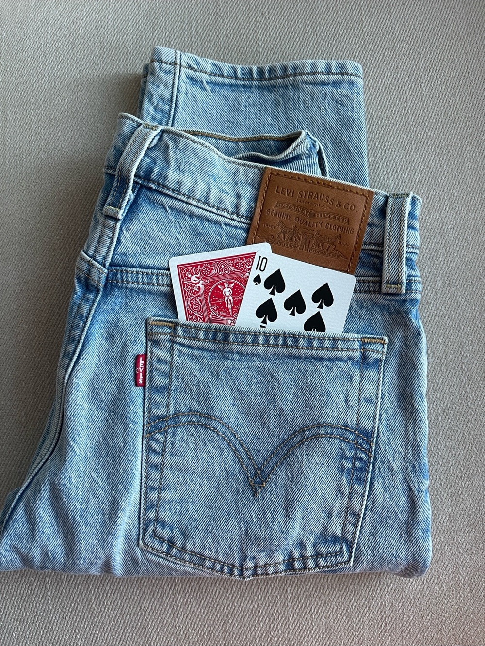 10 ♠️🎈LEVI'S | Wedgie Straight Leg | Big E | Size 25